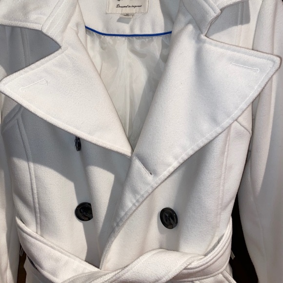 White Heavy Peacoat - Picture 3 of 6